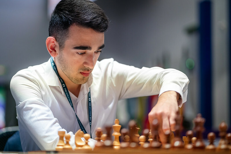 FIDE still considers Magnus Carlsen qualified and participating in